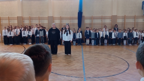 Nasza szkoła do hymnu