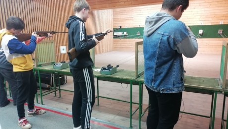 Na strzelnicy sportowej